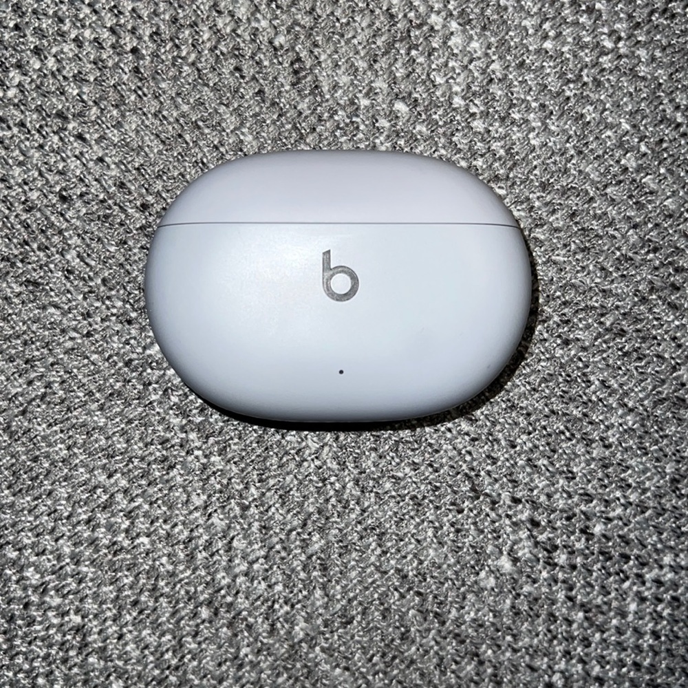 Beats Studio buds